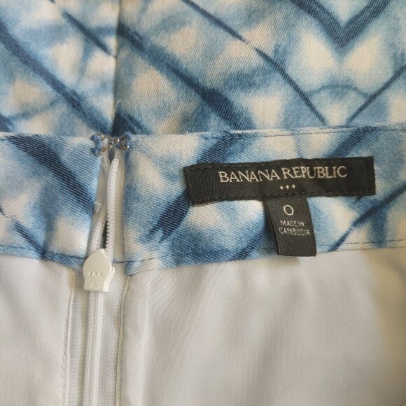 NWOT Banana Republic White Light Blue Dark Blue Front Slit Pencil Skirt (0 US) - Picture 7 of 13